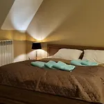 Palac Fabrykanta Bed and breakfast 4*