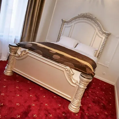 Palac Fabrykanta 4*