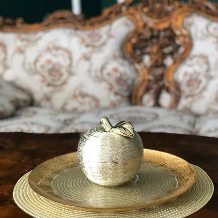 Palac Fabrykanta Bed & Breakfast