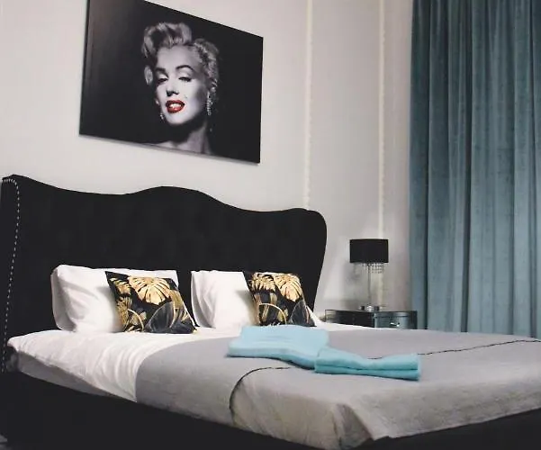 Palac Fabrykanta Bed & Breakfast