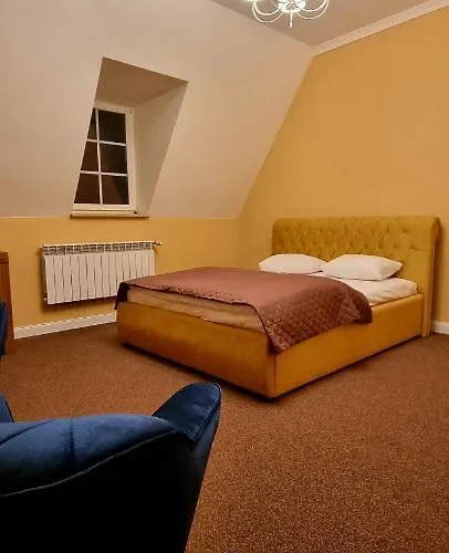 Palac Fabrykanta Bed & Breakfast