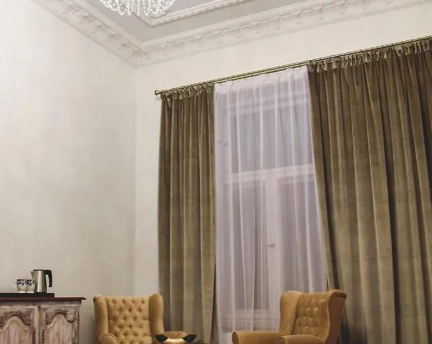 Palac Fabrykanta Bed & Breakfast