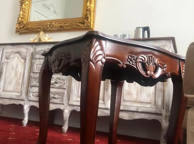 Palac Fabrykanta Bed & Breakfast Myszków